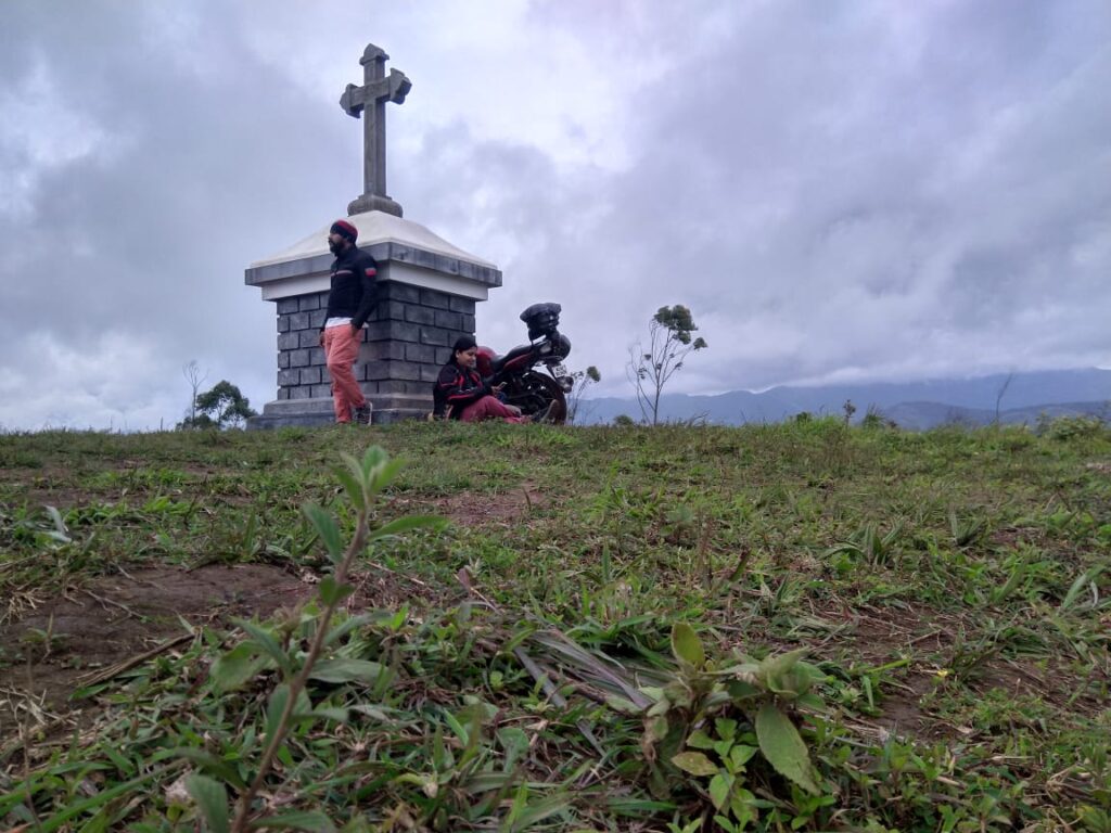 The cross at the top of Swargam medu